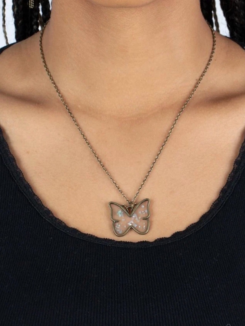 Paparazzi Necklace ~ Gives Me Butterflies - Brass